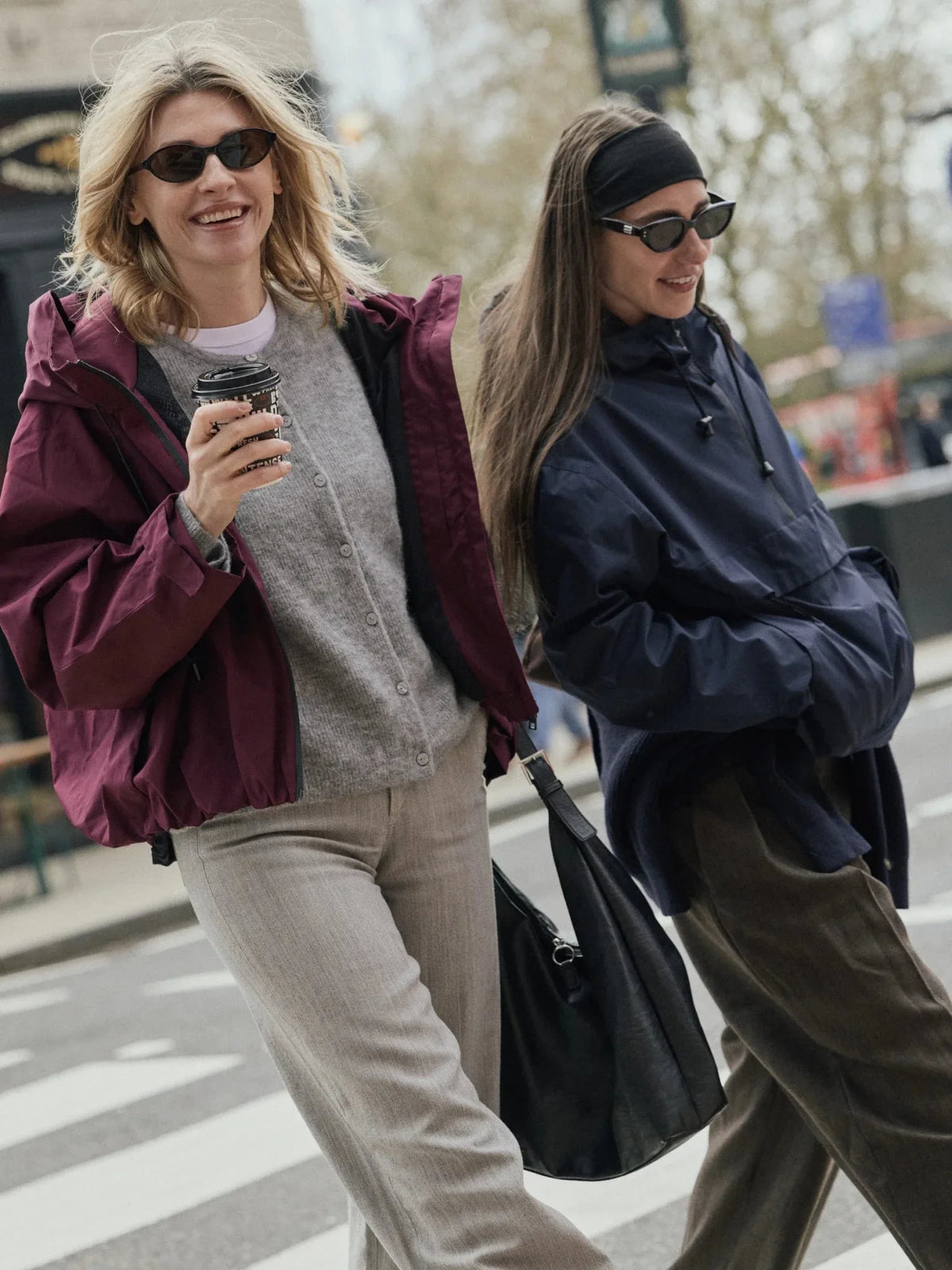 WOMEN’S OVERSIZED HOODED RAIN JACKET